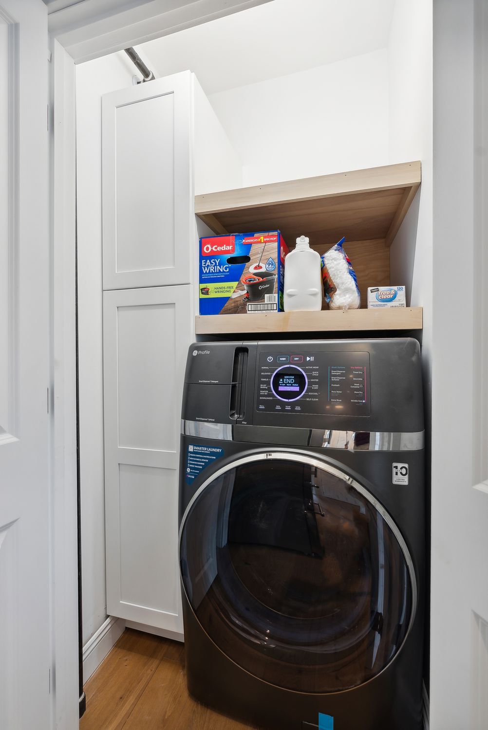 In-unit washer and dryer, Residence One